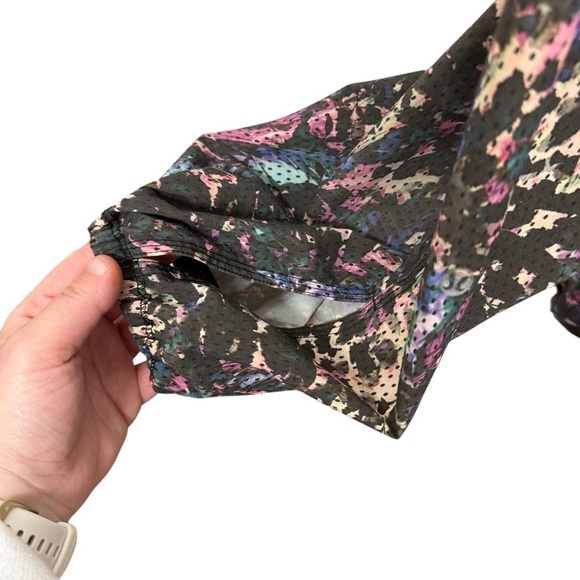 Lululemon Women’s Om Mesh Jogger Pants Floral Sport Black Multi Size 2 - Picture 16 of 16